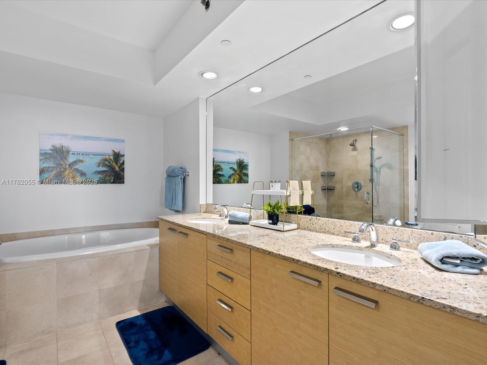 1830 Ocean Dr 4508 photo 25