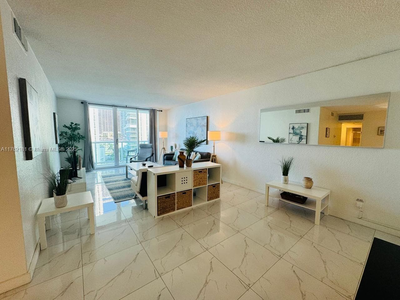 3901 Ocean Dr 10G photo 22