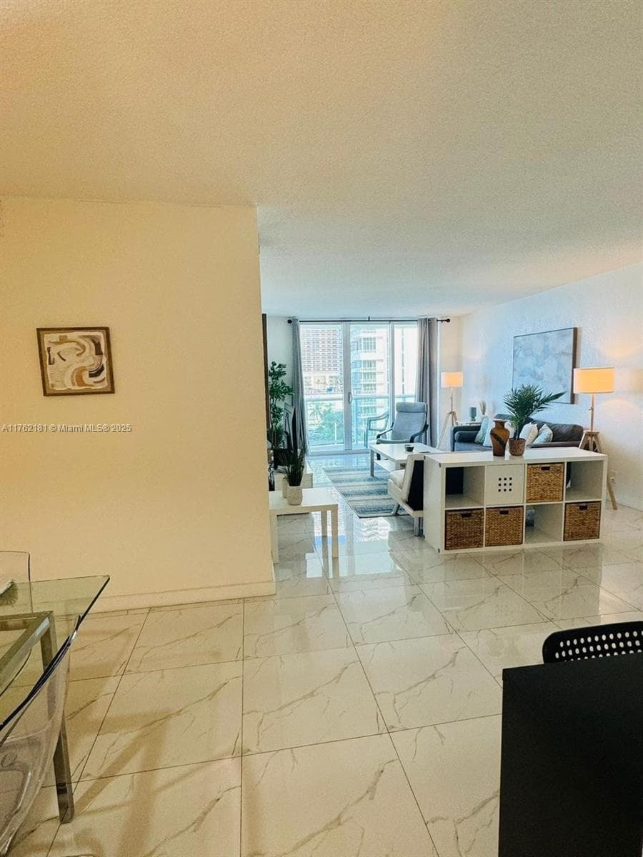 3901 Ocean Dr 10G photo 7