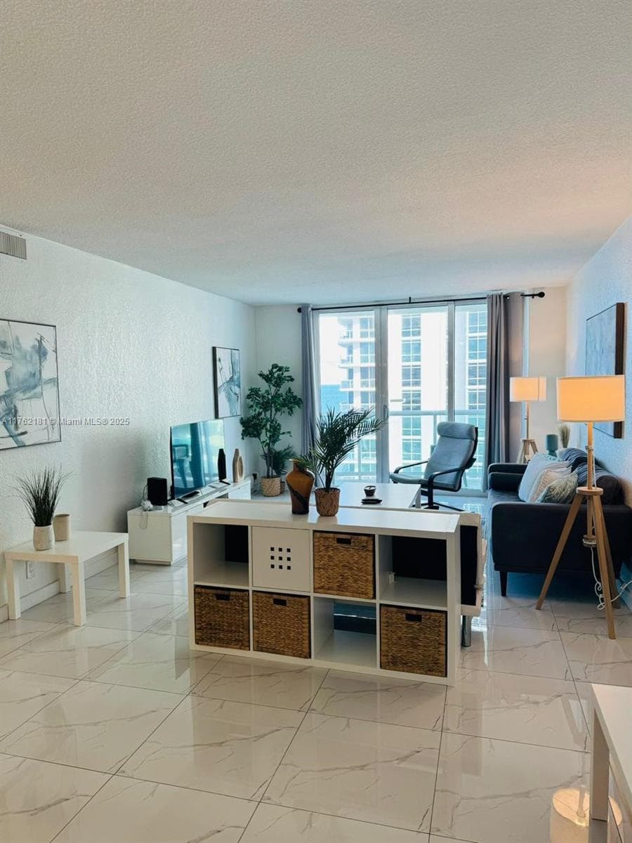 3901 Ocean Dr 10G photo 10