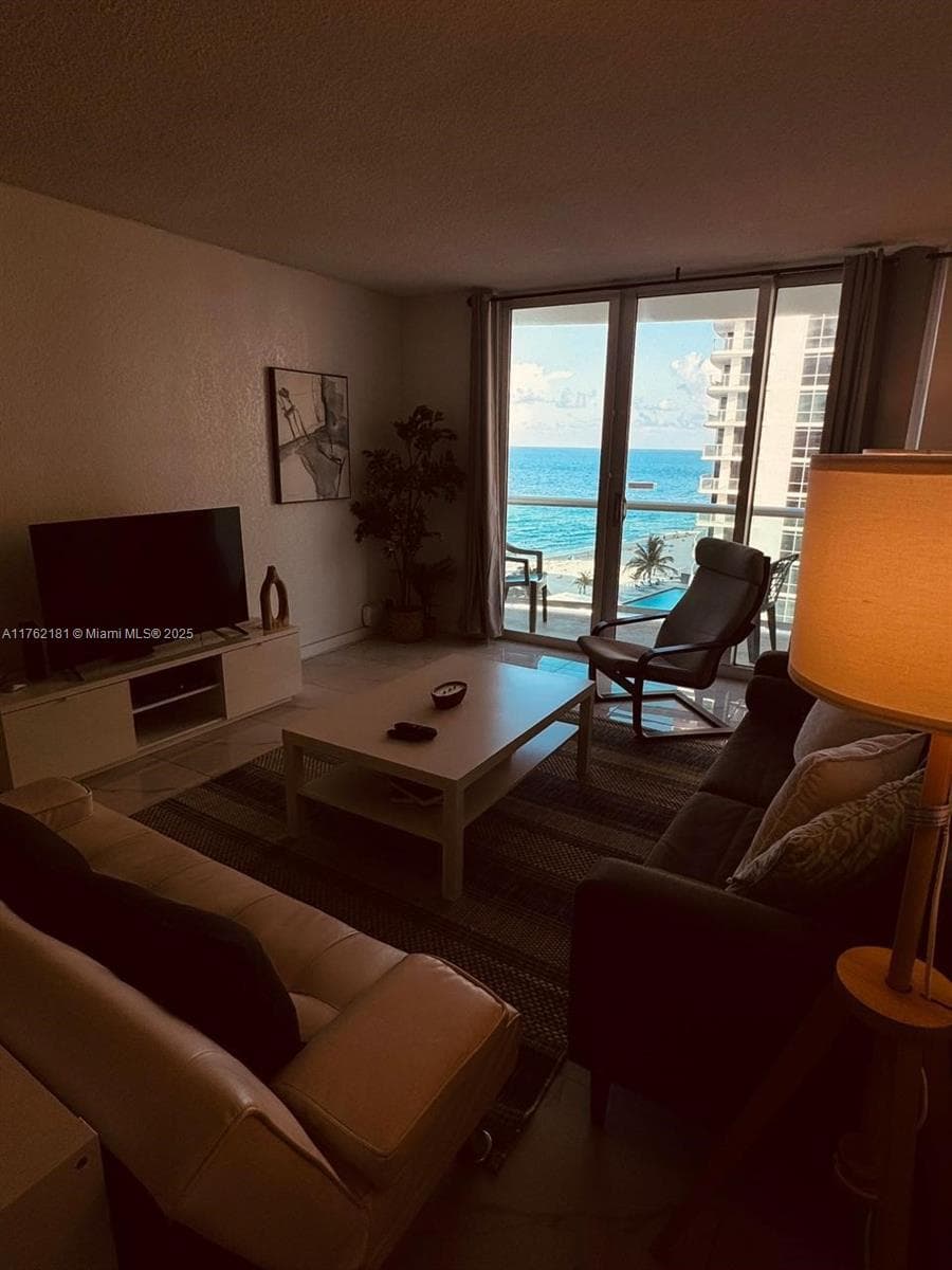 3901 Ocean Dr 10G photo 19