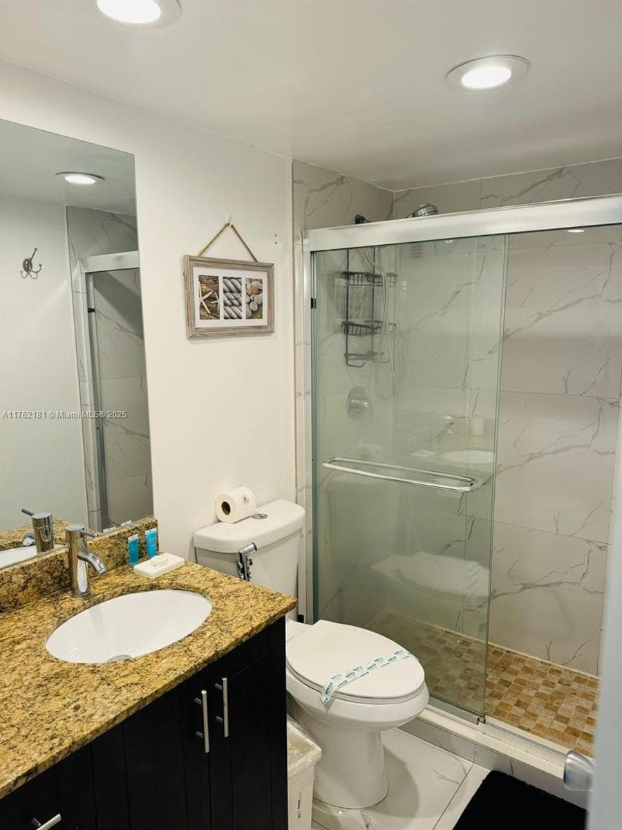 3901 Ocean Dr 4