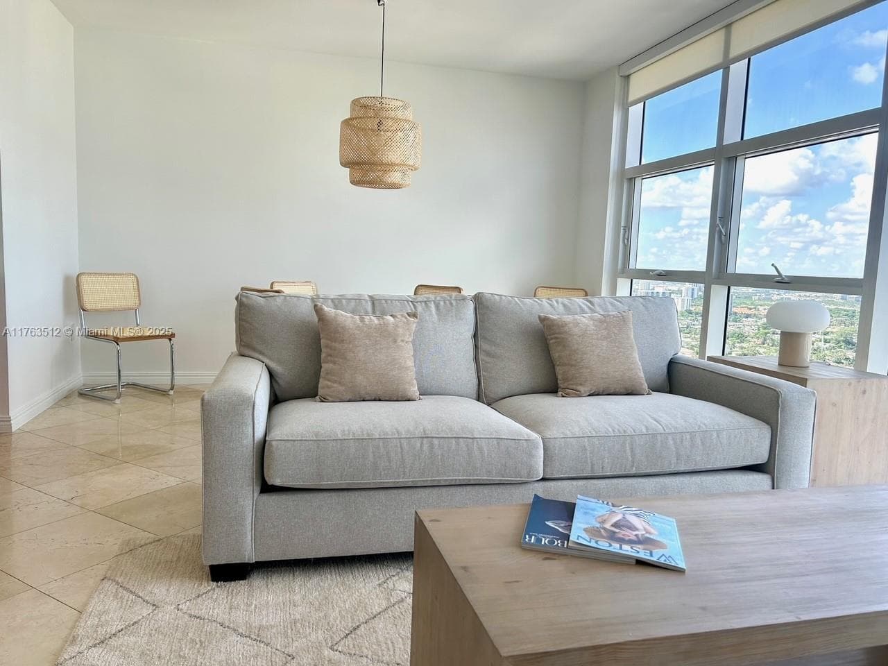 1830 Ocean Dr 3707 photo 6