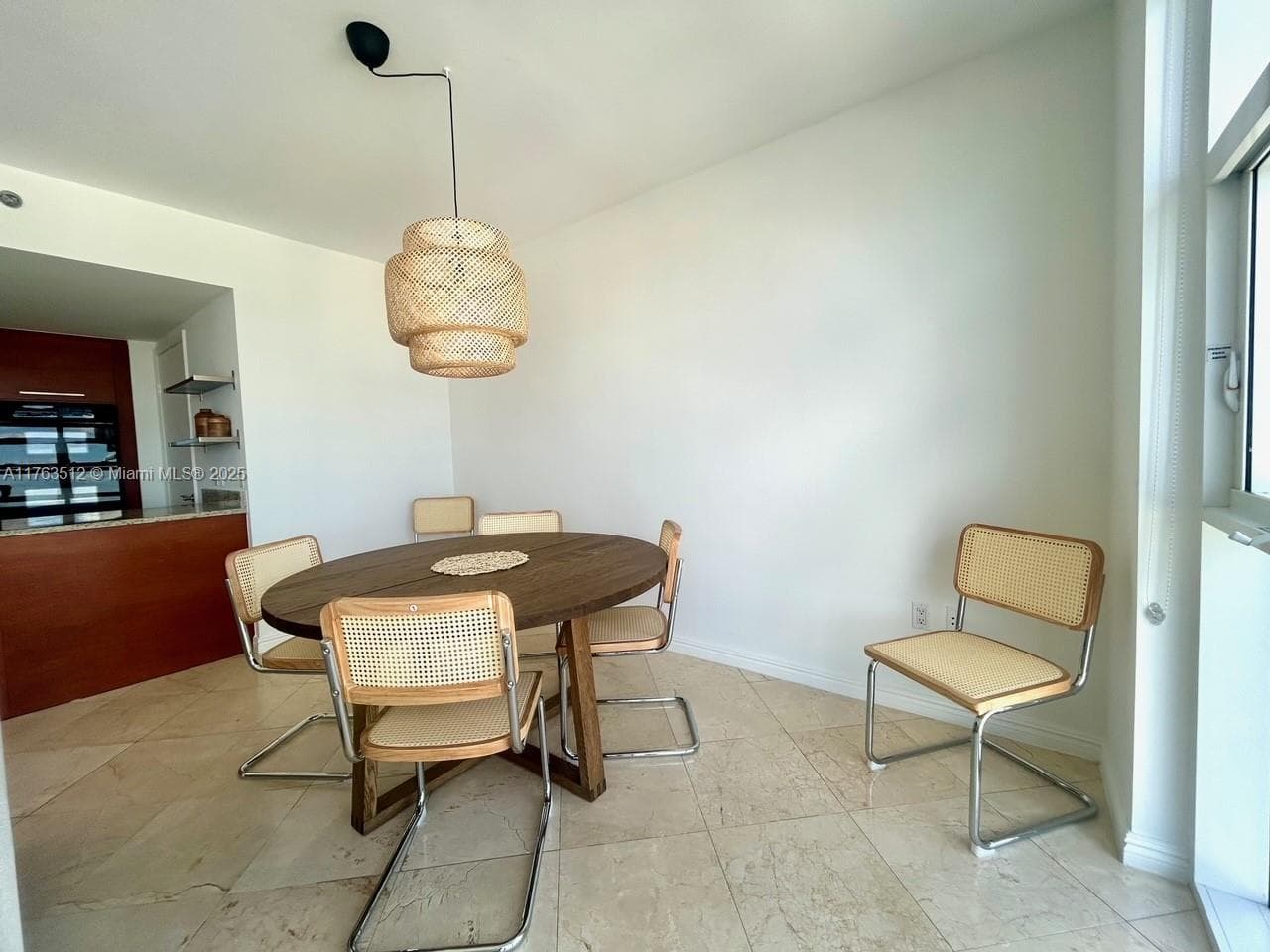 1830 Ocean Dr 3707 photo 10