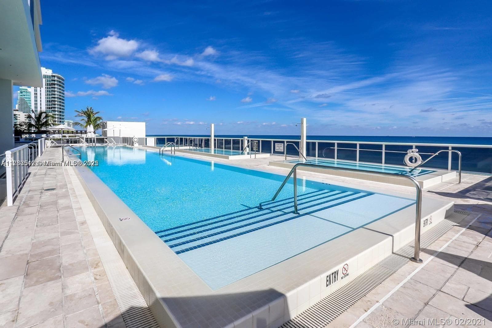 1830 Ocean Dr 3707 photo 25