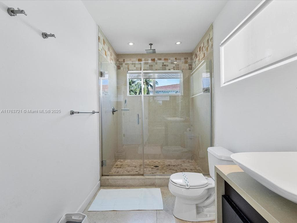 16473 31st Ave photo 20