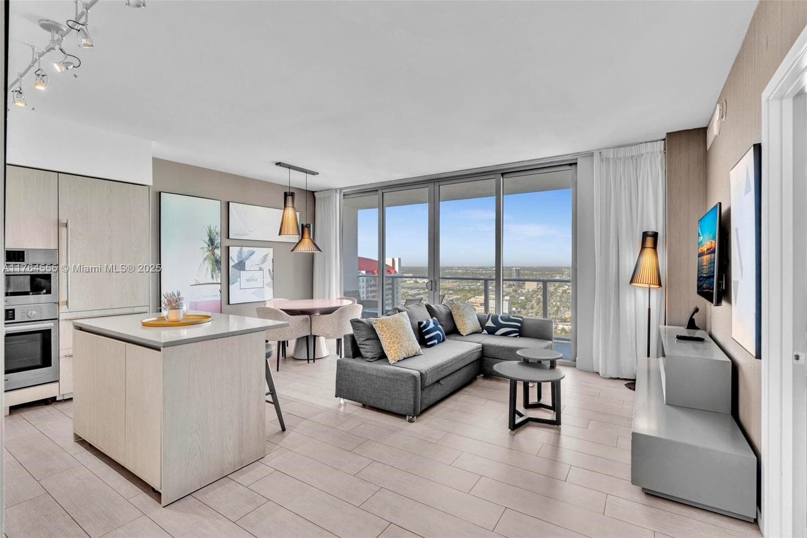 4010 Ocean Dr 1