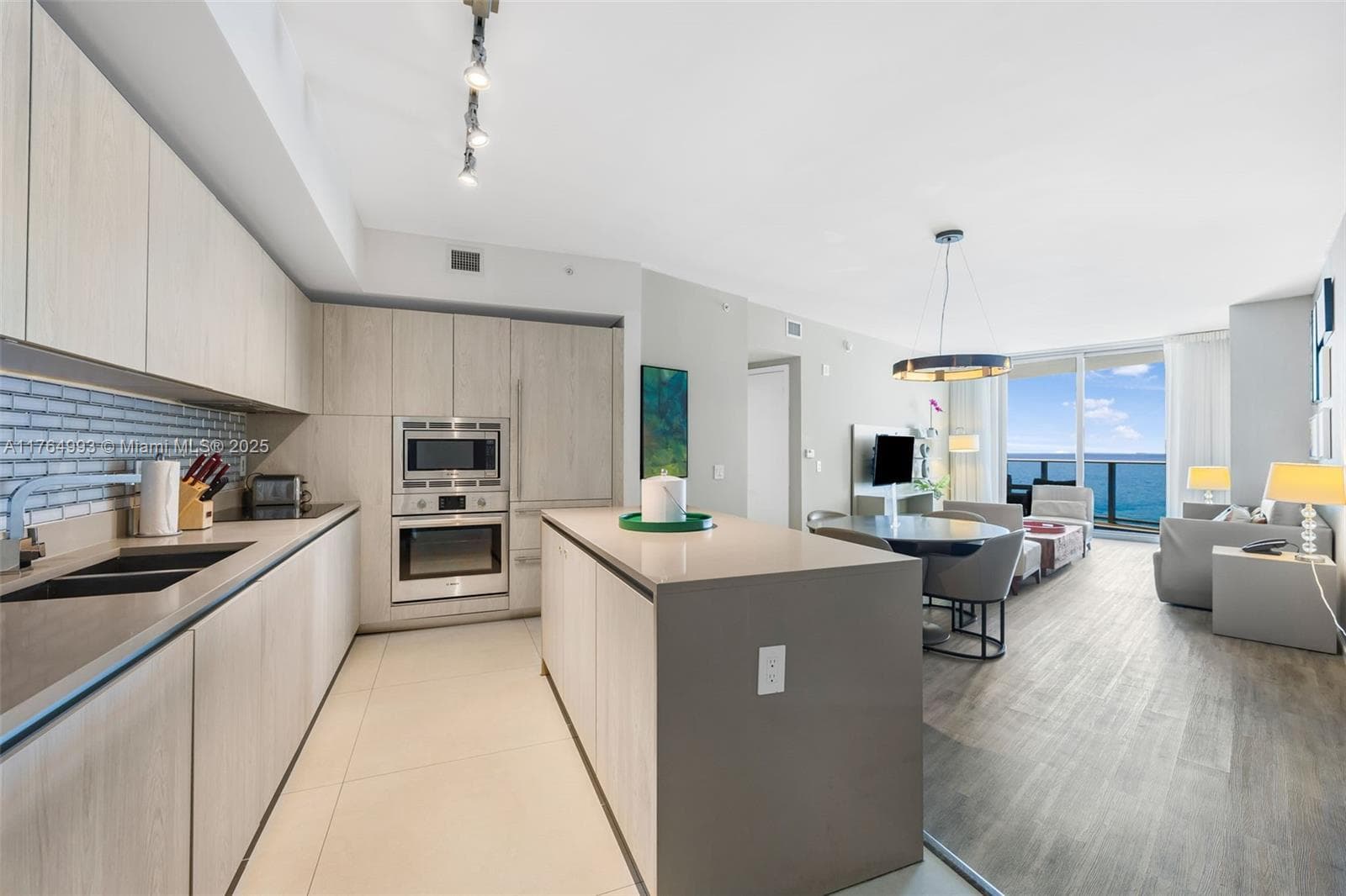4111 Ocean Dr 2207 photo 24