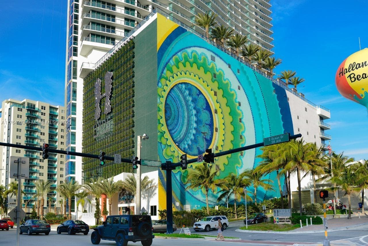 4111 Ocean Dr 2207 photo 14