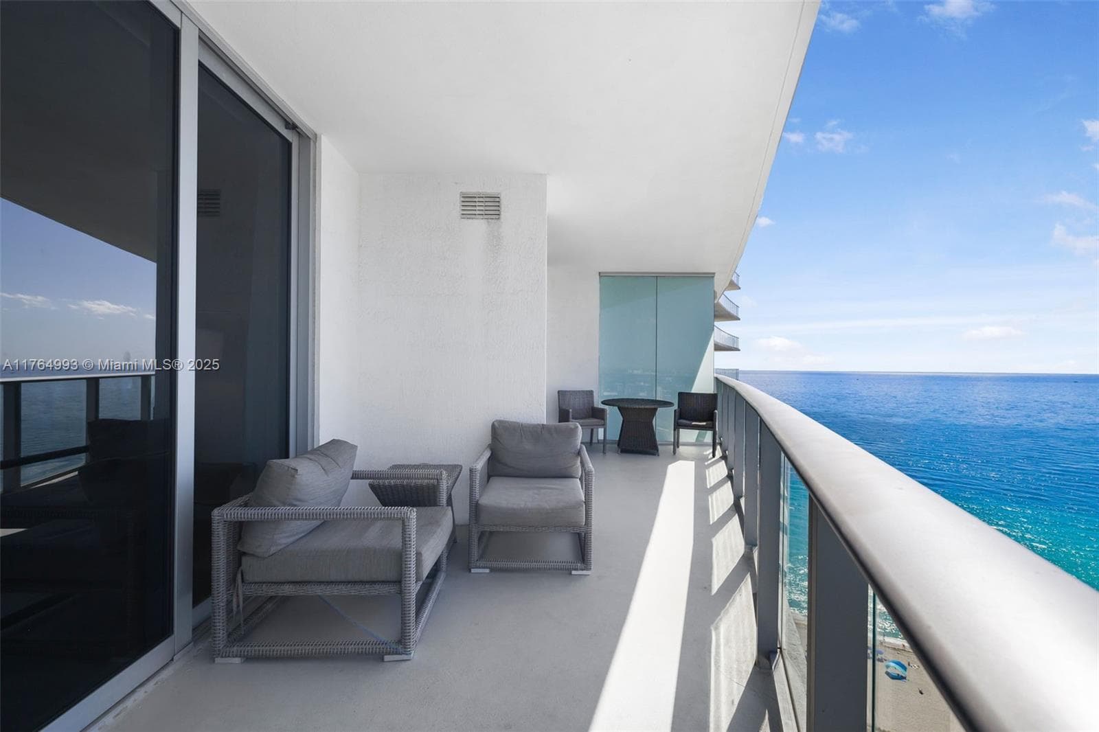 4111 Ocean Dr 2207 photo 8