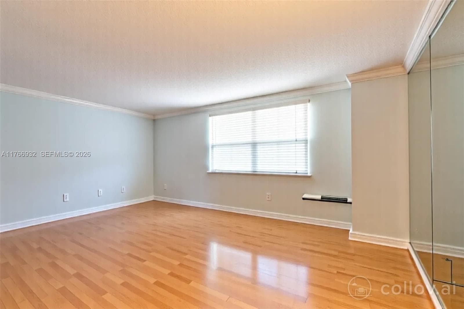 10140 W Bay Harbor Dr 502B photo 9