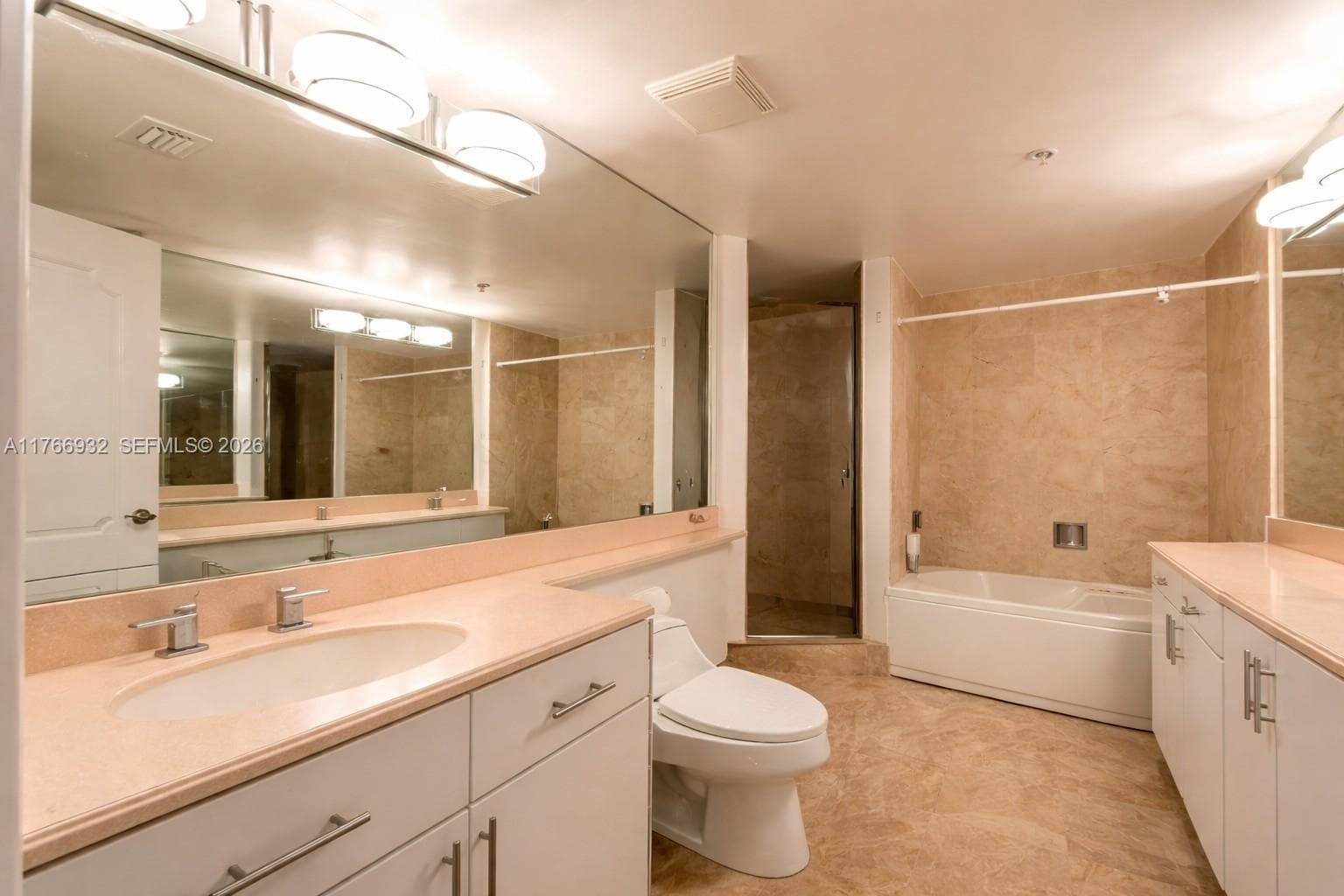 10140 W Bay Harbor Dr 502B photo 10