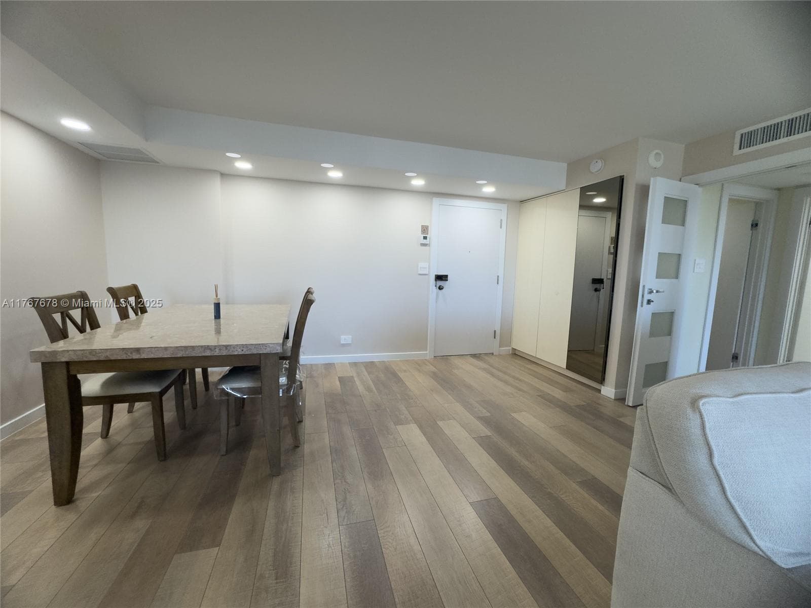 230 174th St 1015 photo 9