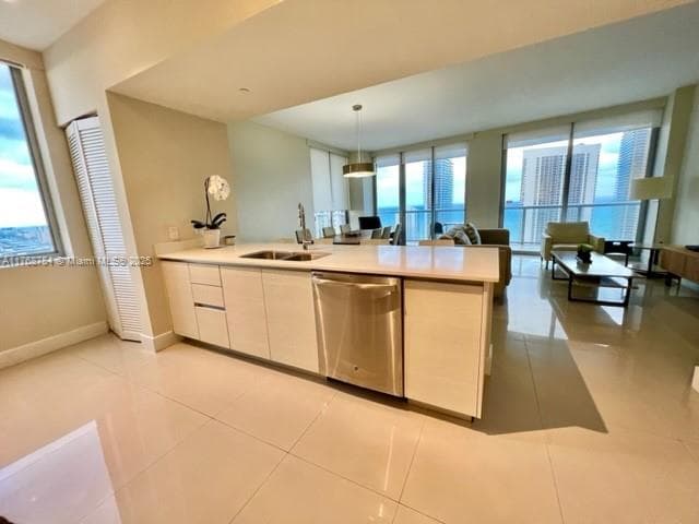 2600 Hallandale Beach Blvd 3