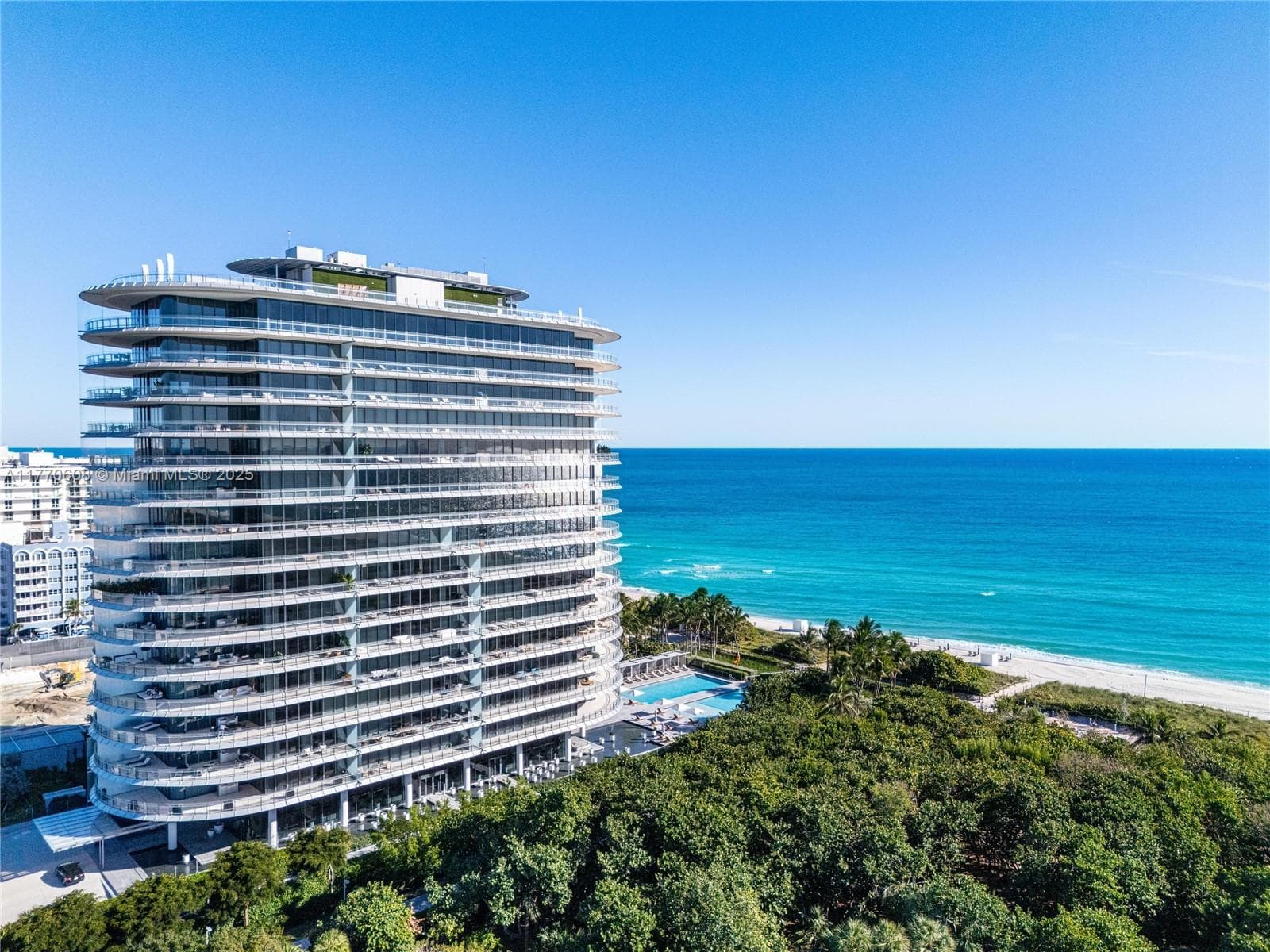 8701 Collins Ave 2