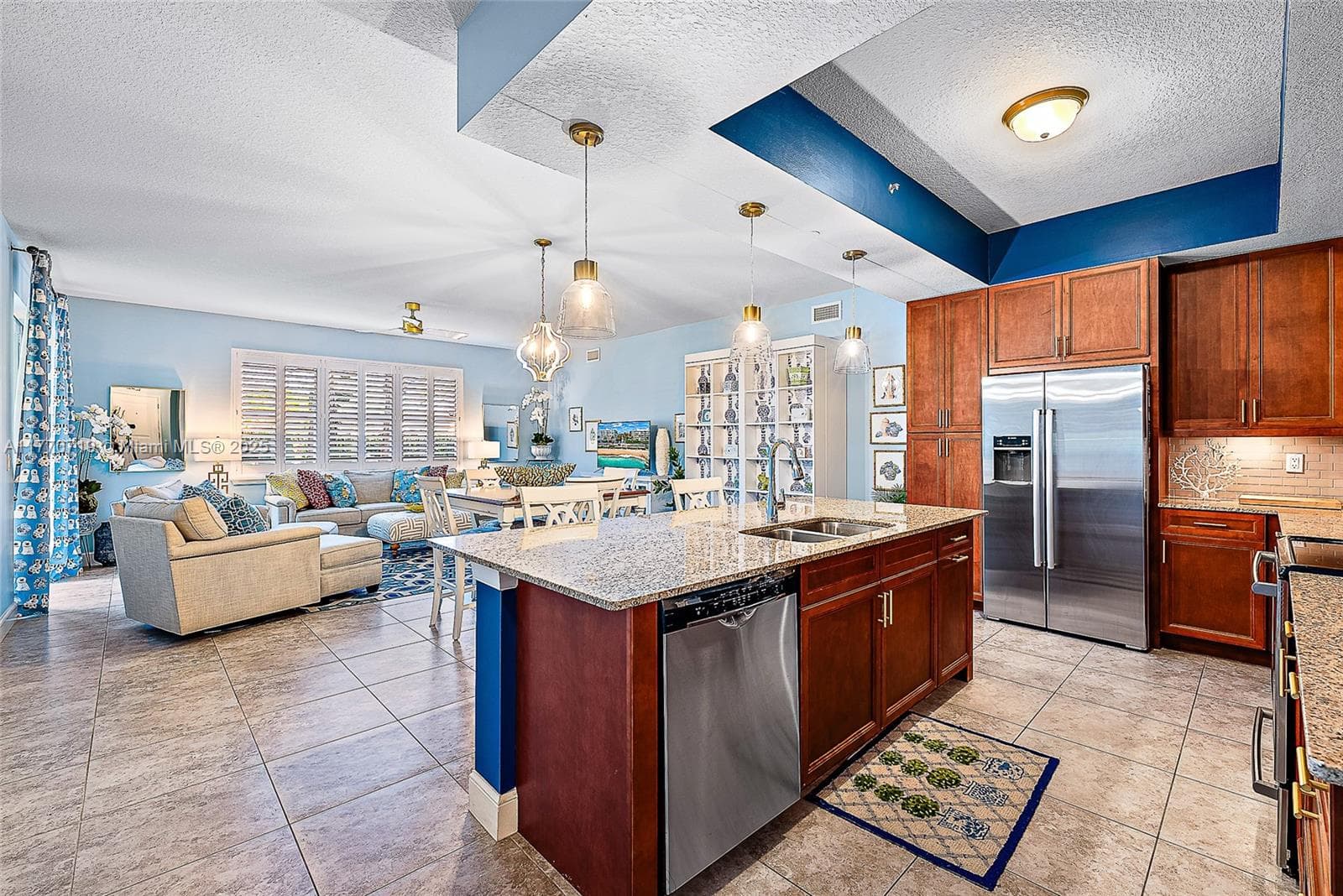 1015 Bay Colony Drive S 5