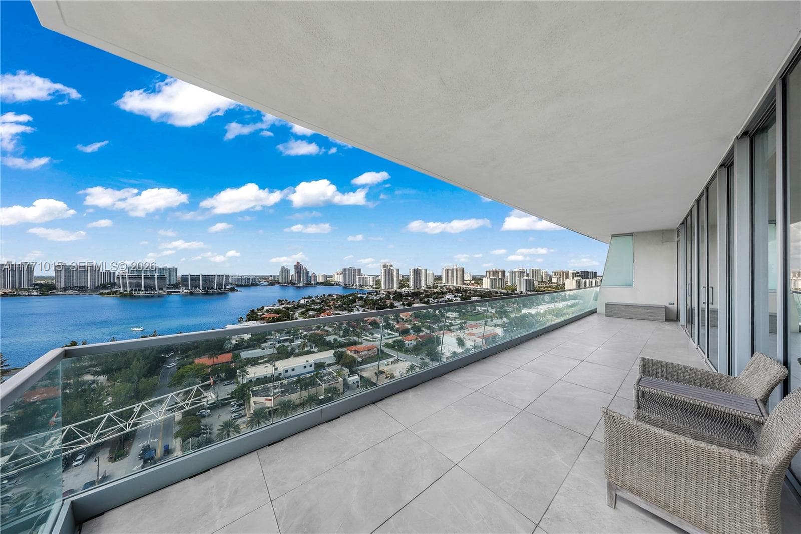 18501 Collins Ave 1804 Ready photo 13