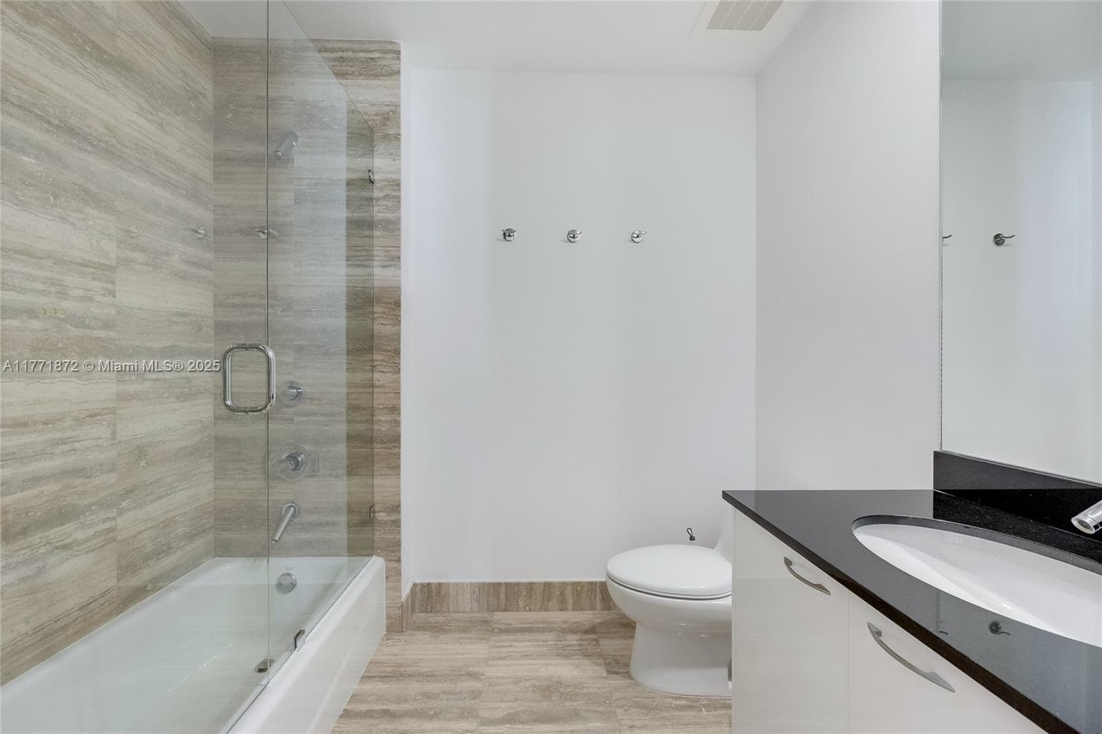 15811 Collins Ave 2101 photo 10
