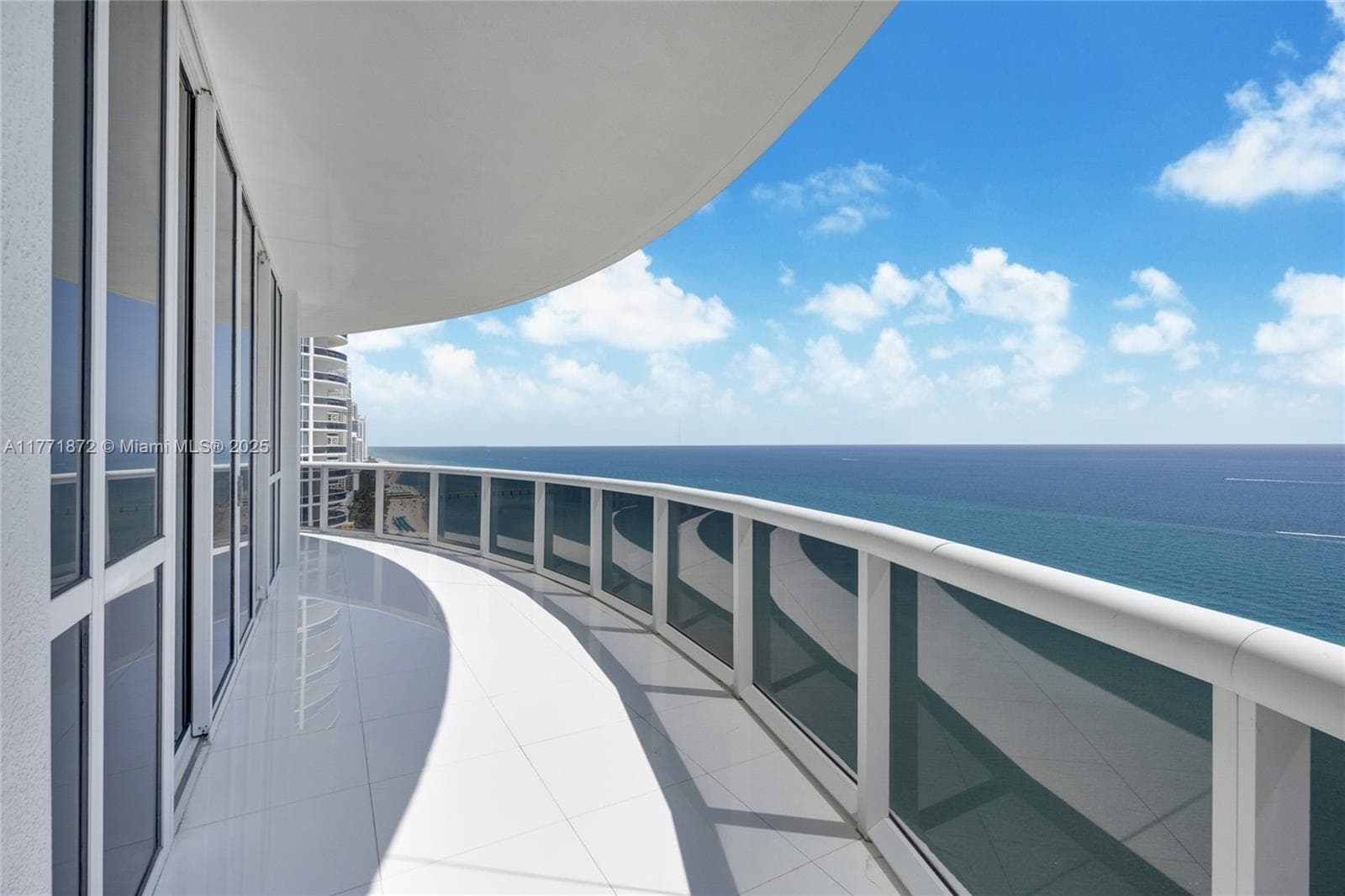 15811 Collins Ave 2101 photo 8