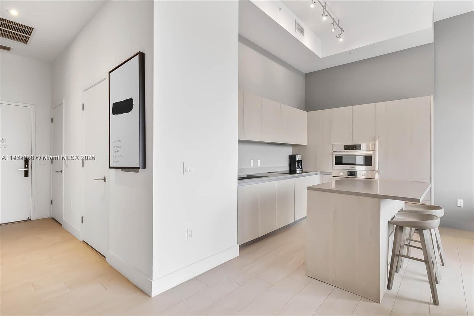 4010 Ocean Dr R406 photo 22