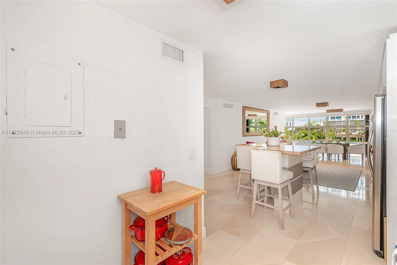 6423 Collins Ave 309 photo 17