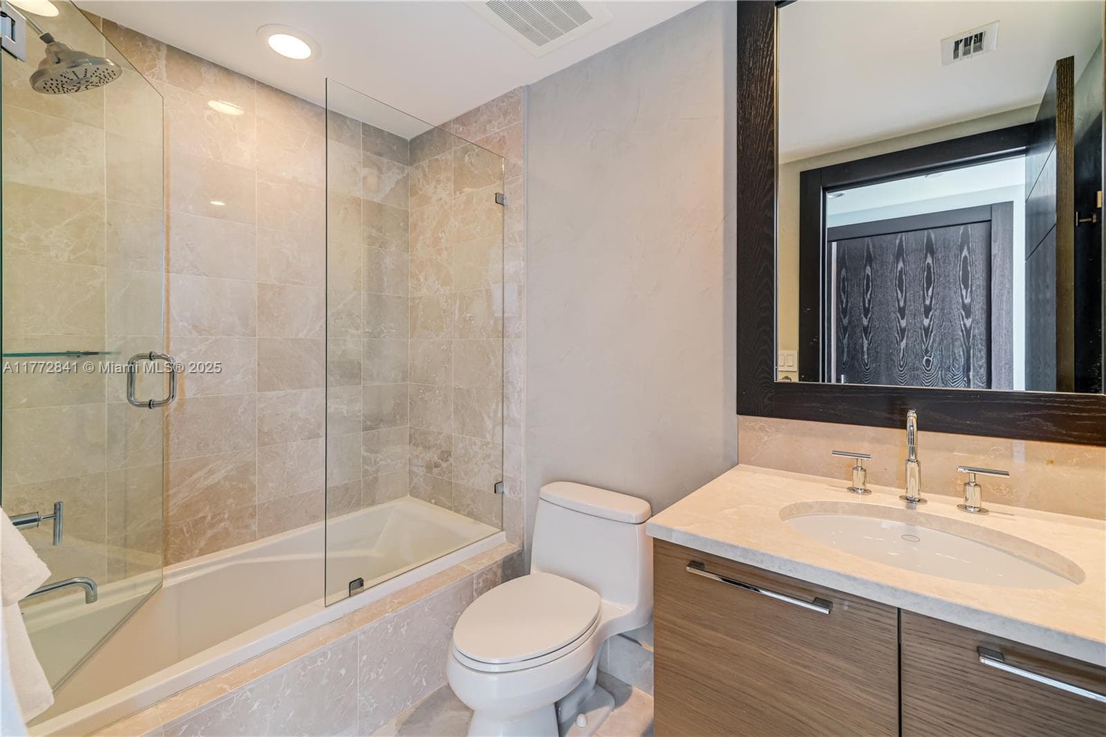 17001 Collins Ave 2508 photo 24
