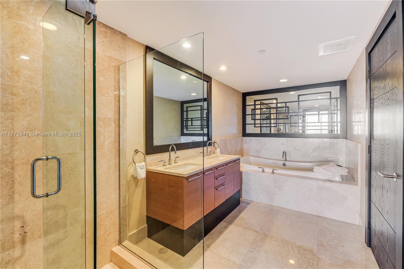 17001 Collins Ave 2508 photo 18