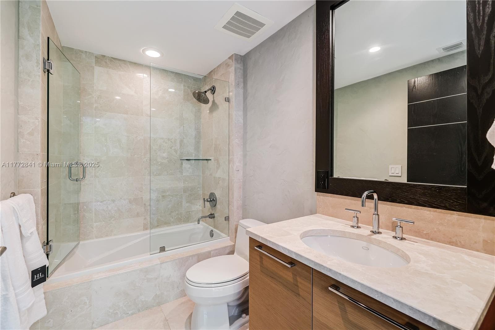 17001 Collins Ave 2508 photo 21