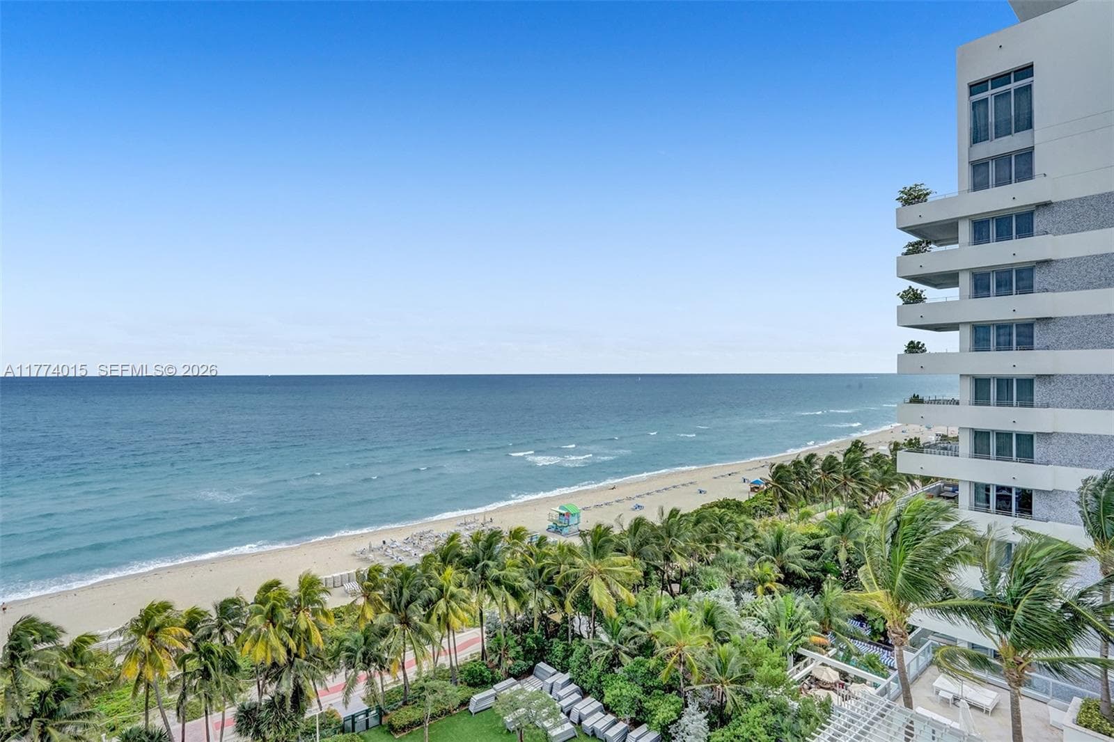 4391 Collins Ave 3