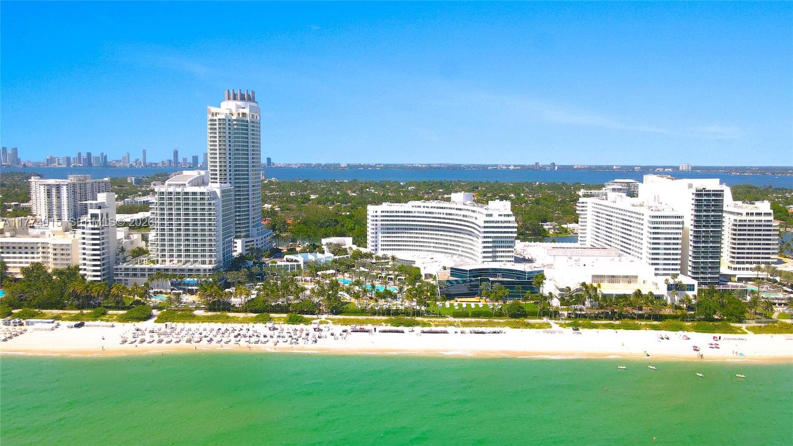 4391 Collins Ave 4