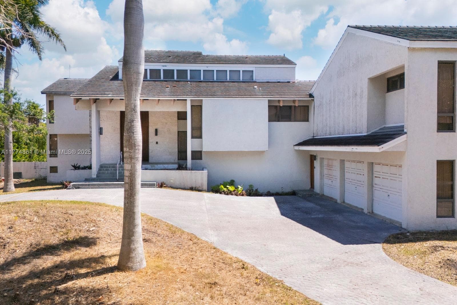 30 Leucadendra Dr photo 9
