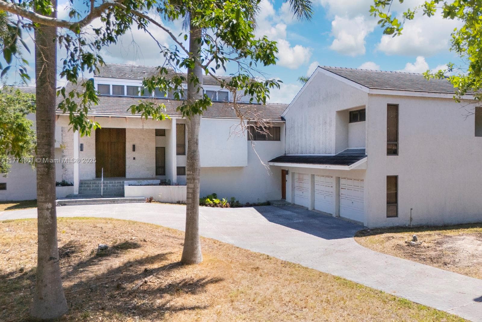 30 Leucadendra Dr photo 10