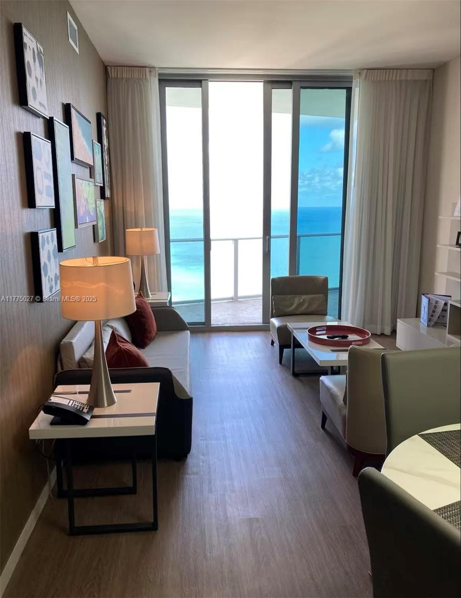 4111 Ocean Dr 3
