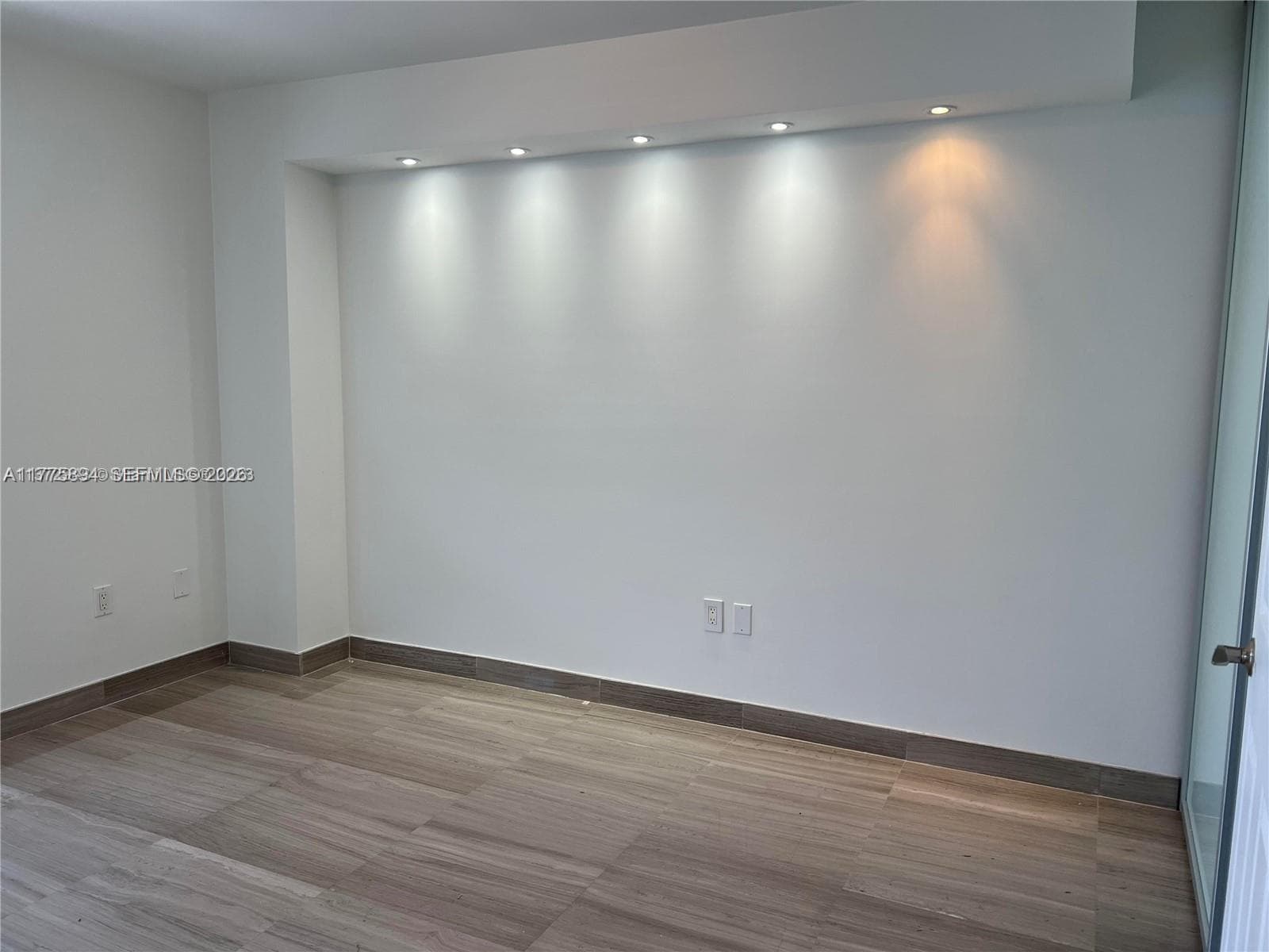 20505 Country Club Dr 2034 photo 16