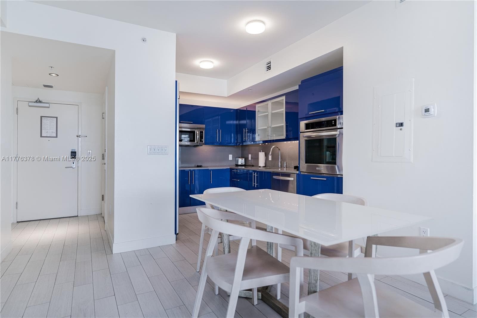 3101 Bayshore Dr 5
