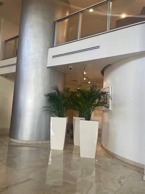 2080 S Ocean Drive 505 photo 15