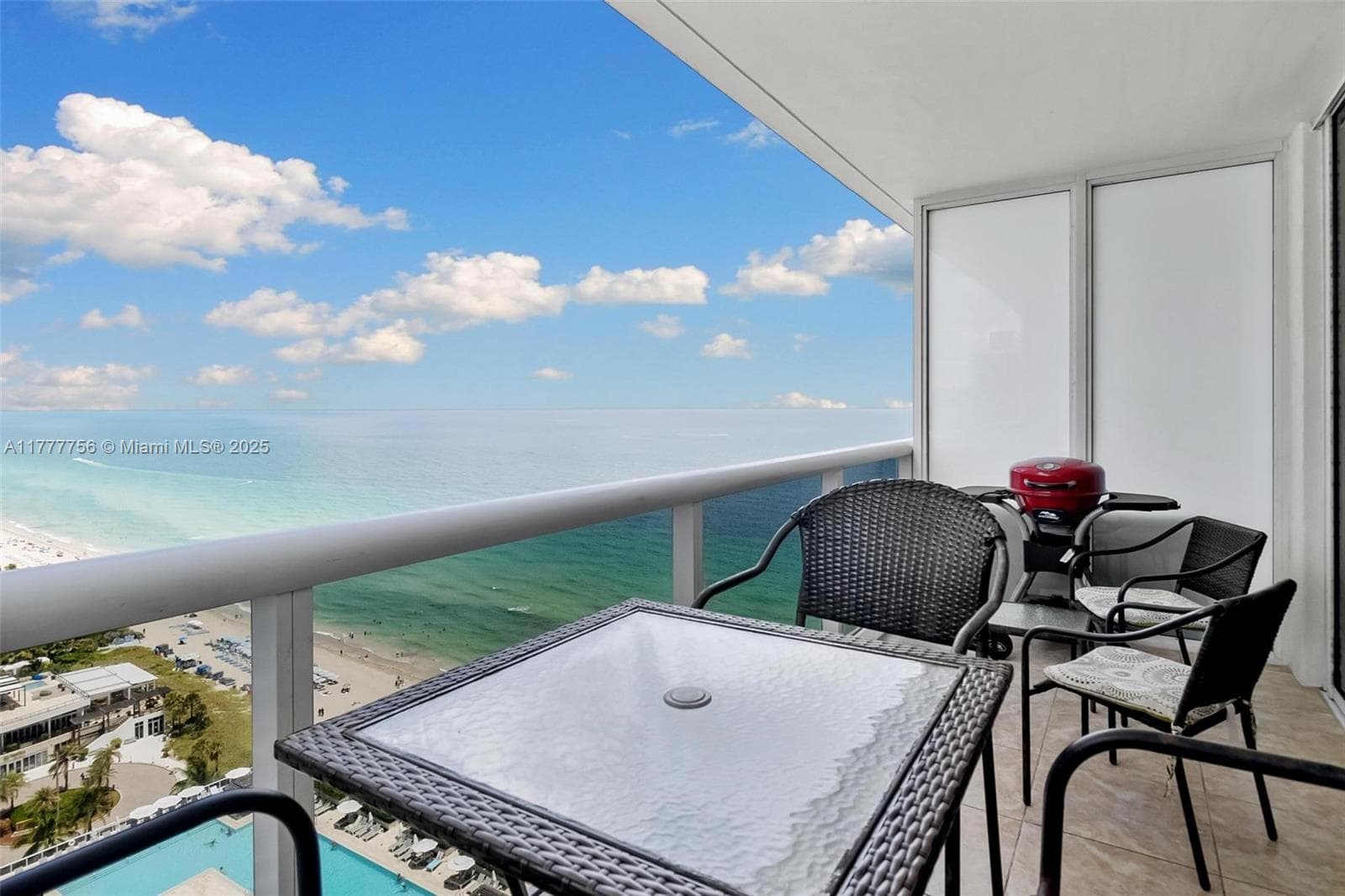 1830 Ocean Dr 2409 photo 16