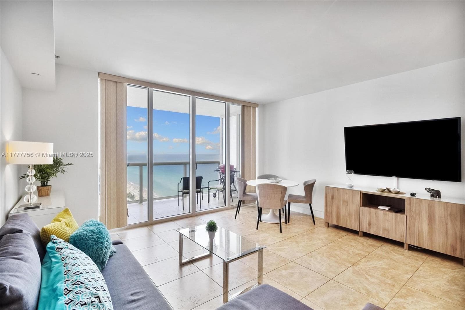 1830 Ocean Dr 1