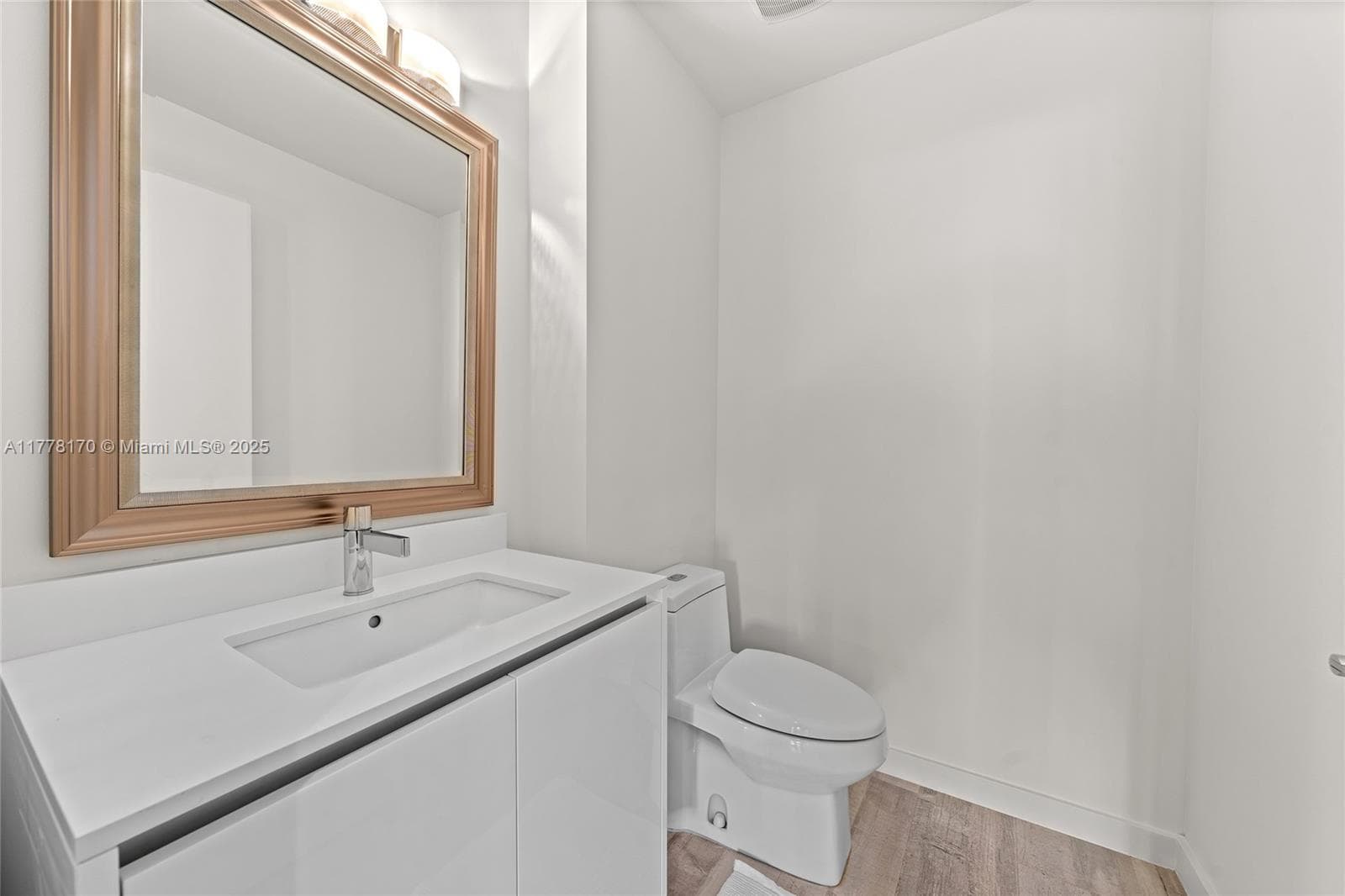 2200 Ocean Blvd N206 photo 23