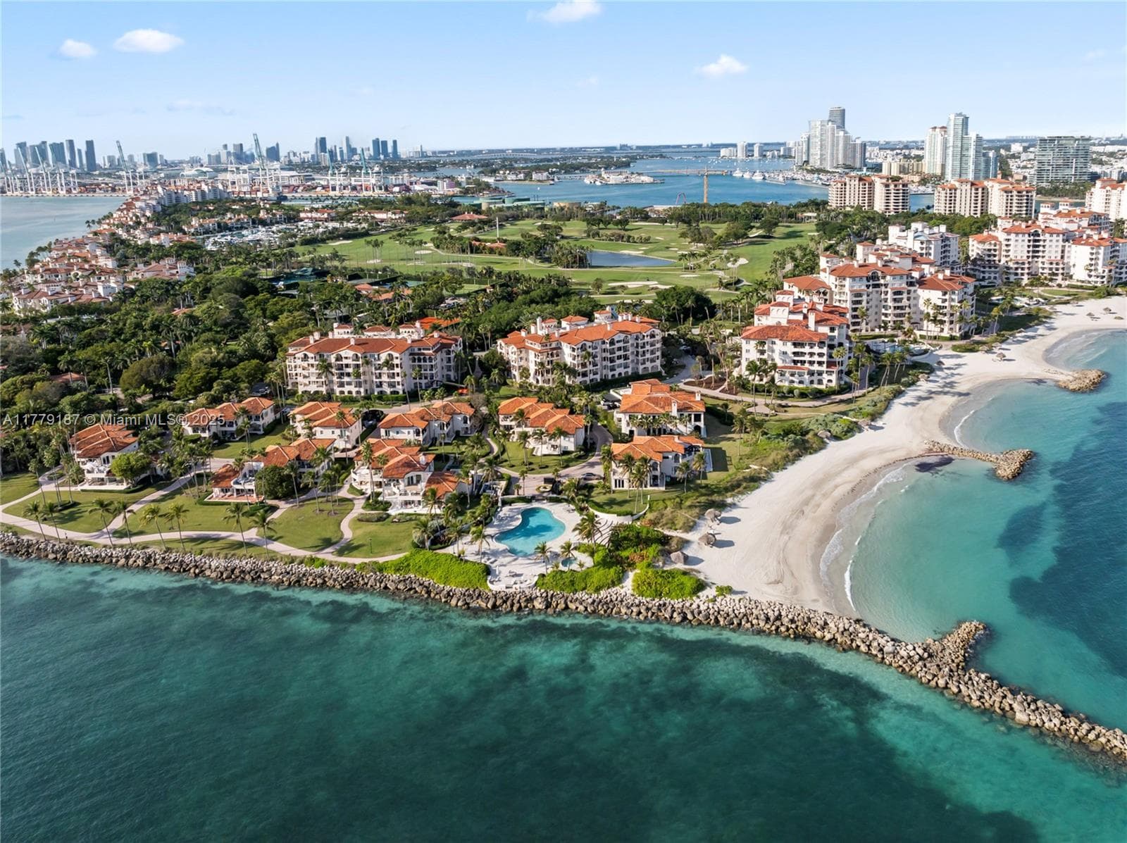 19133 Fisher Island Dr 19133 photo 2