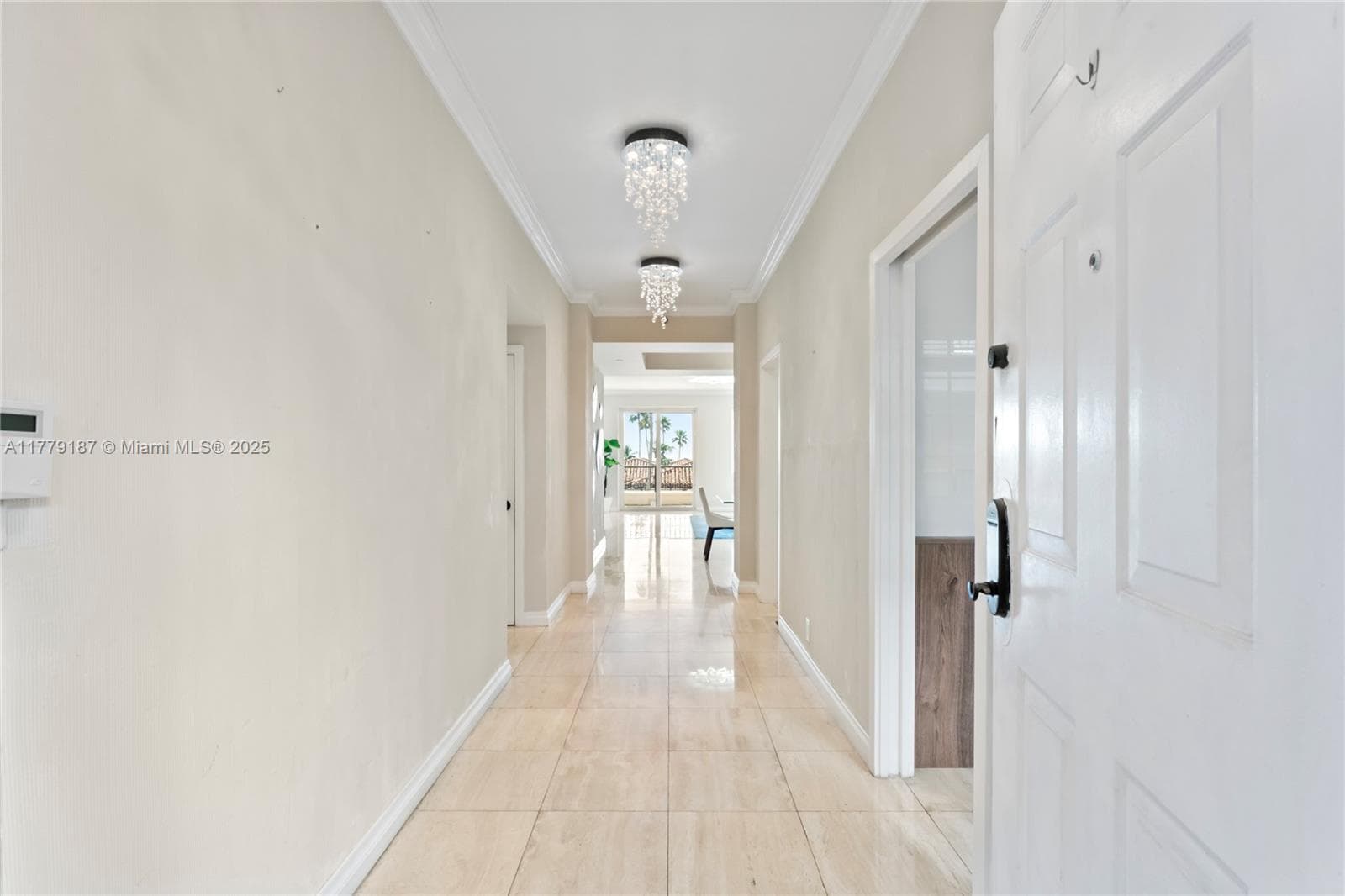 19133 Fisher Island Dr 19133 photo 14