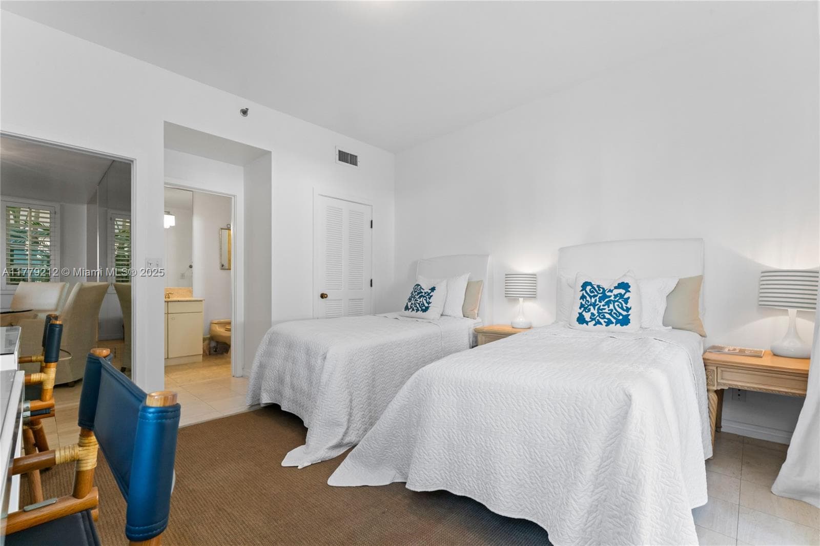 19112 Fisher Island Dr 19112 photo 19