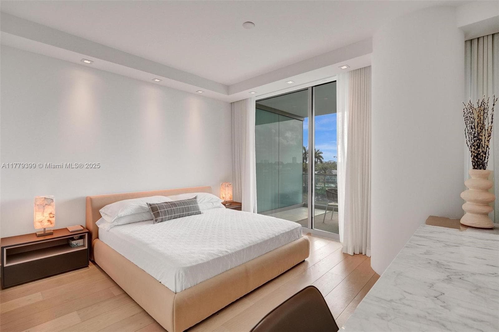 10201 Collins Ave 404 photo 24