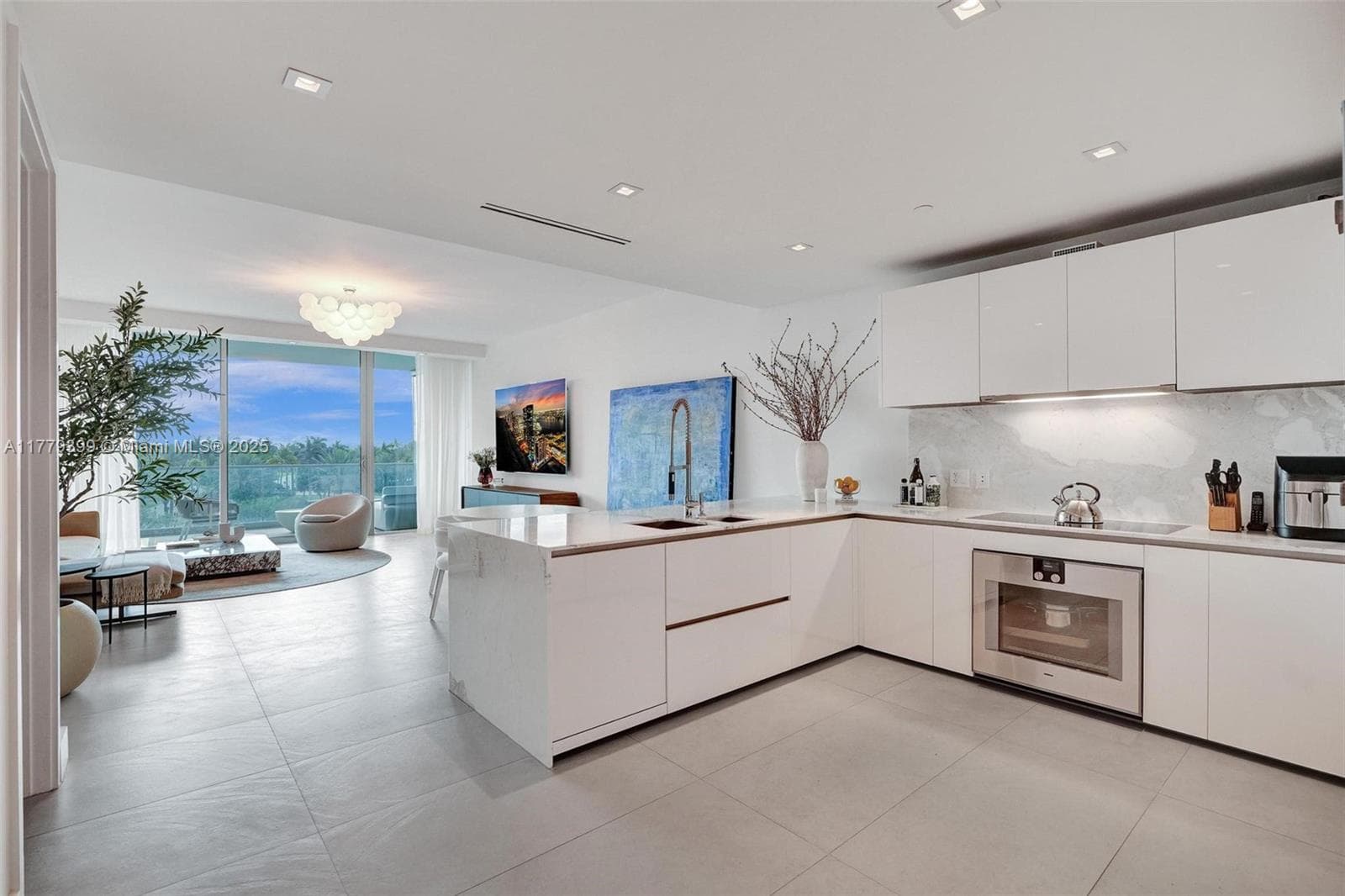10201 Collins Ave 404 photo 8
