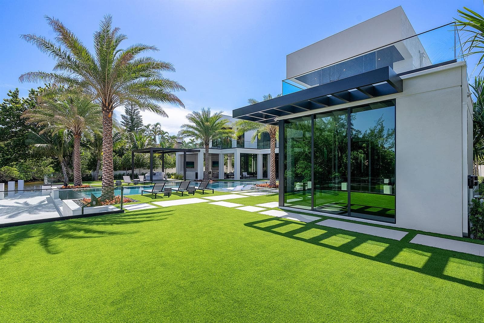 372 E Alexander Palm Road 5