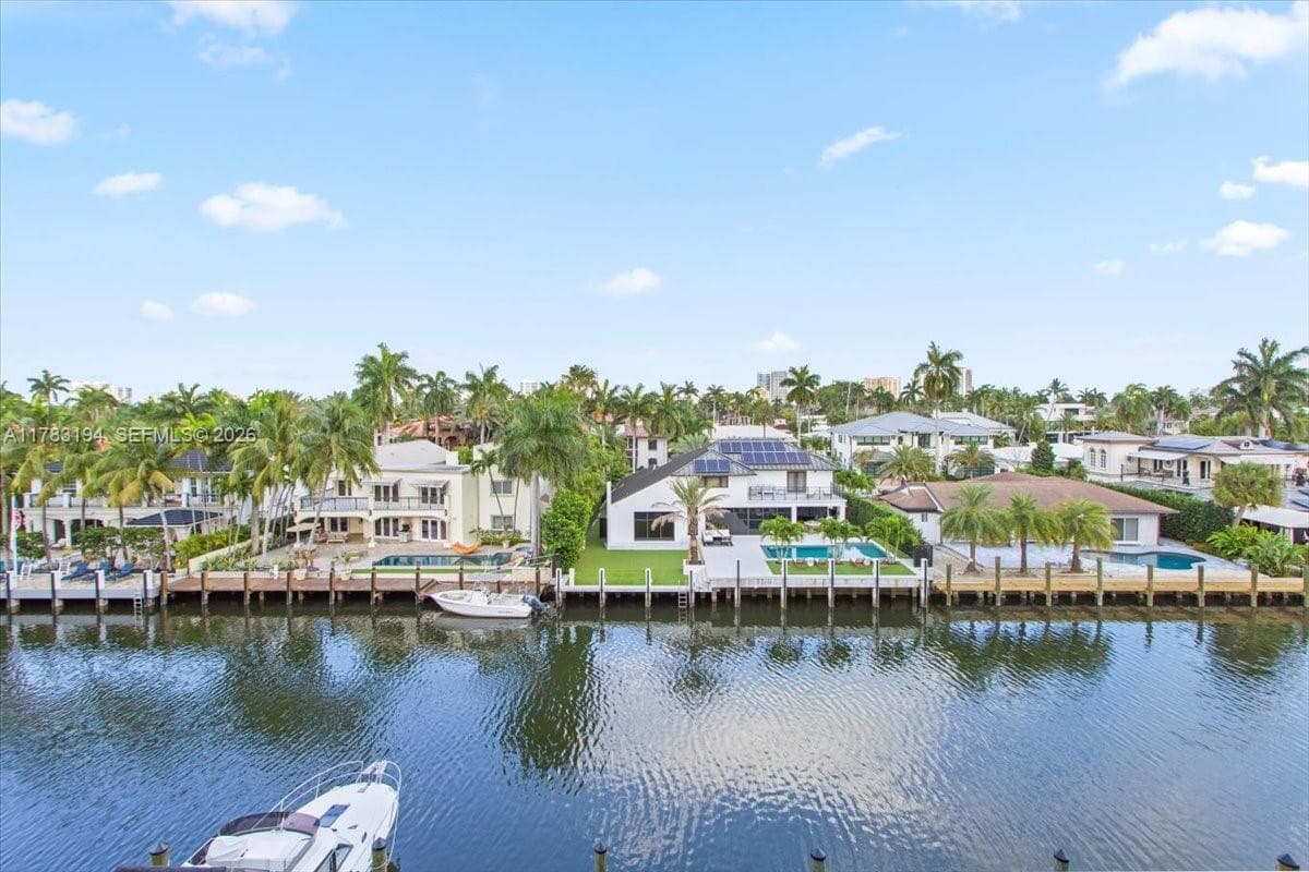 160 Isle Of Venice Dr. 403 photo 10