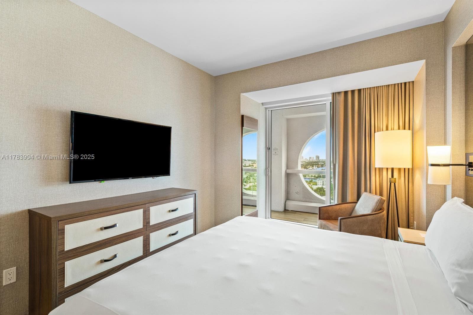 551 Fort Lauderdale Beach Blvd 5