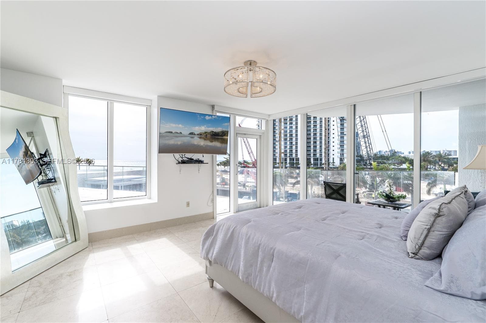 18911 Collins Ave 405 photo 12