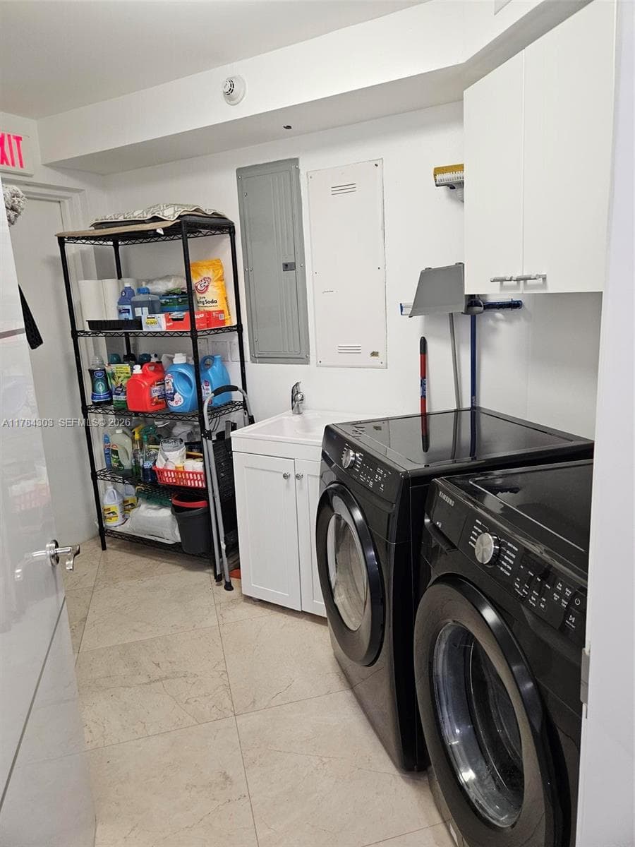 18911 Collins Ave 405 photo 22