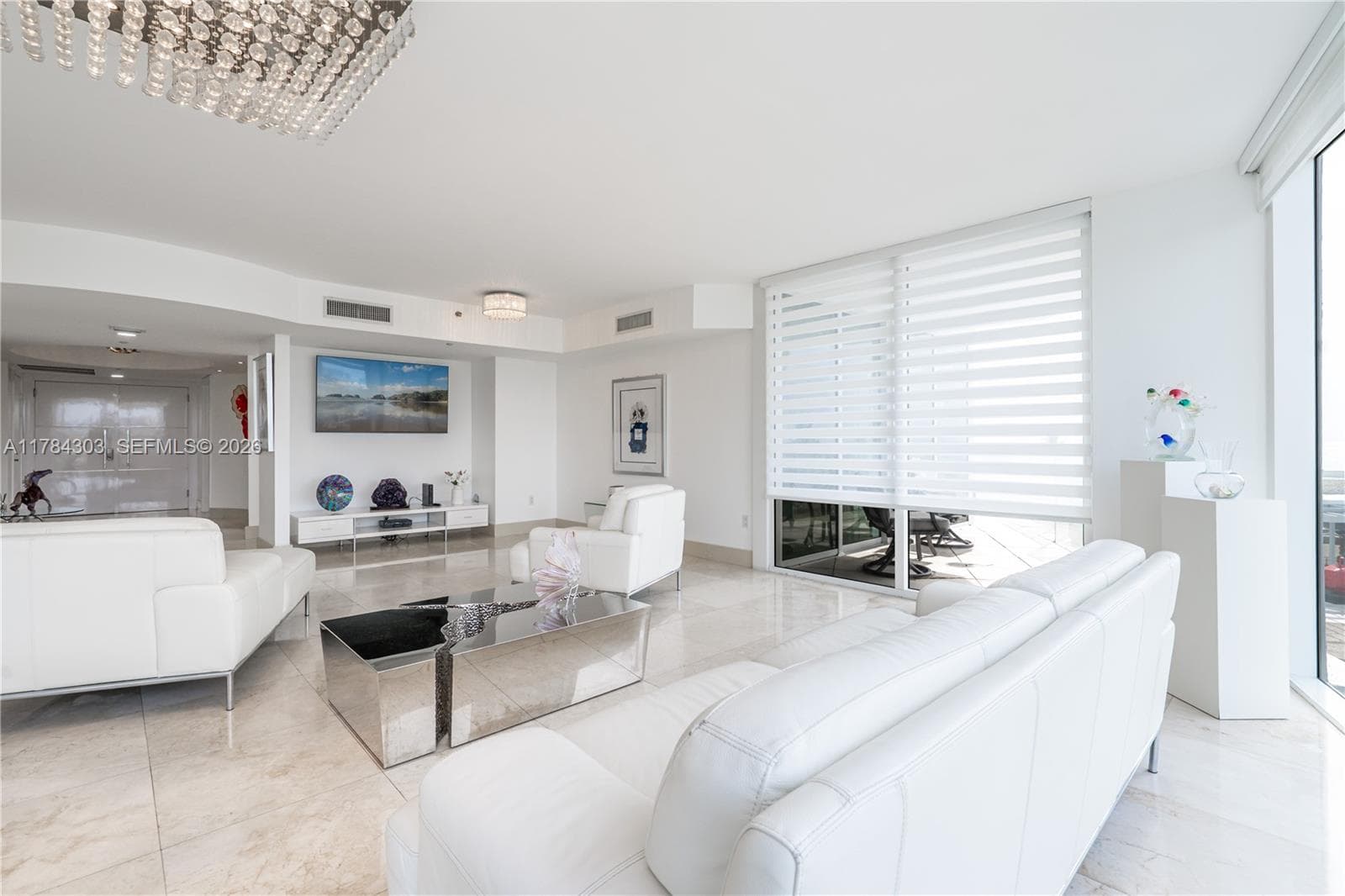 18911 Collins Ave 405 photo 7